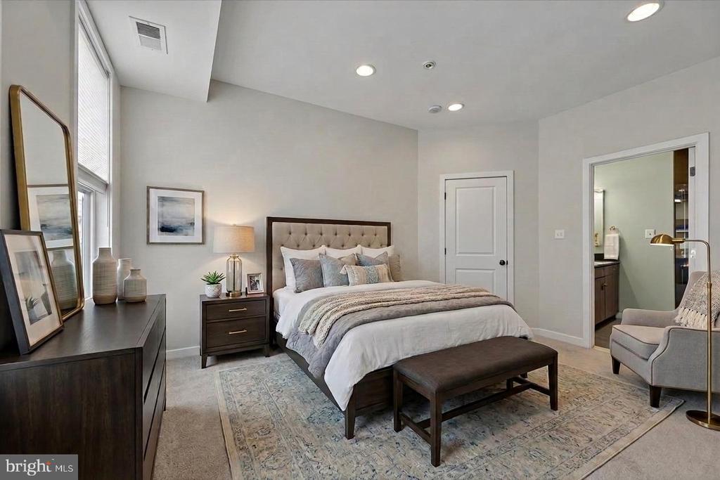 2916 PENNY LANE