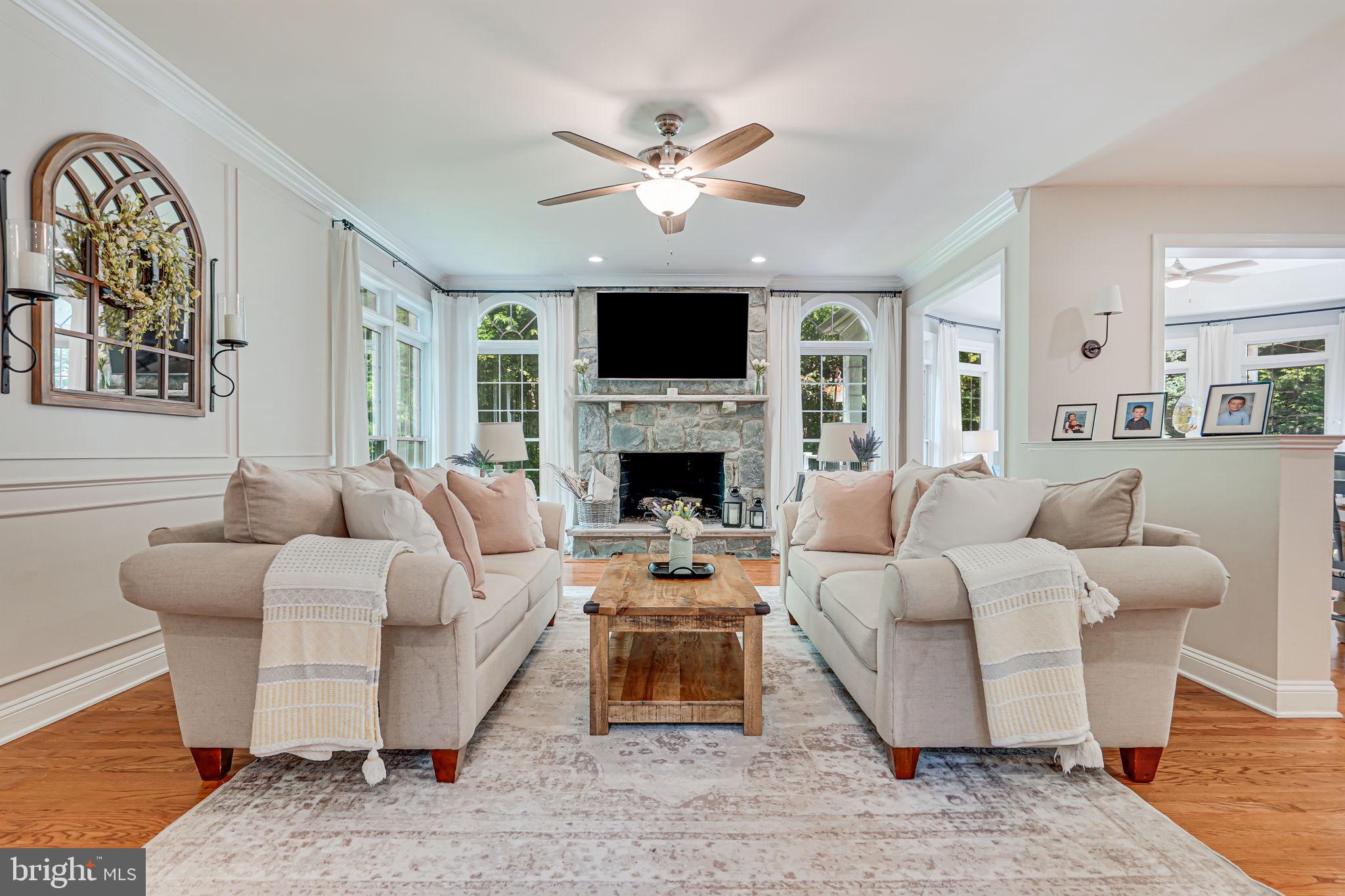 24124 Shady Knoll Cir