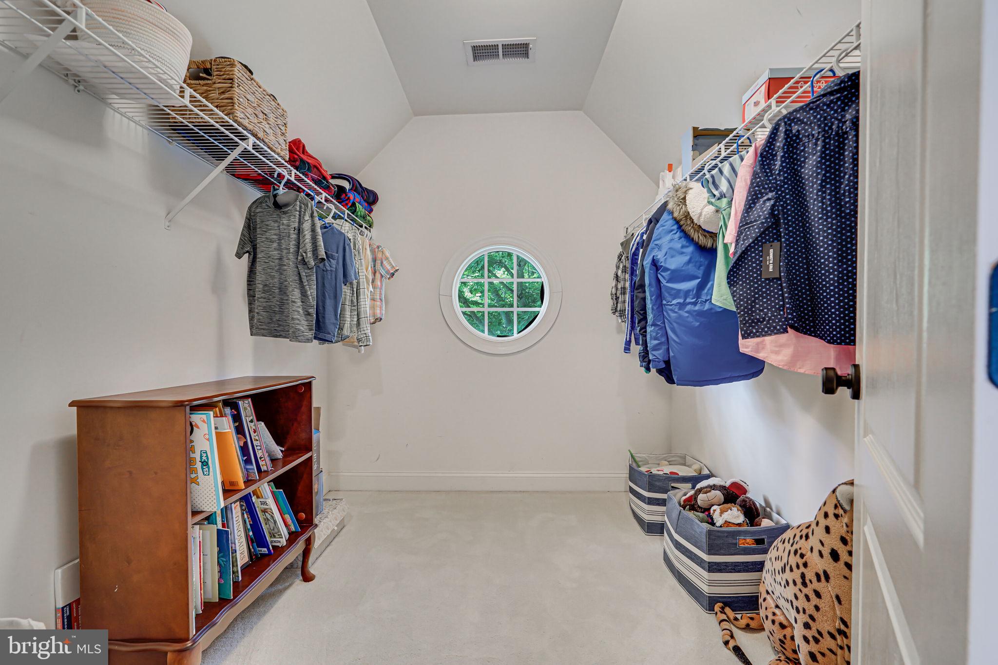 24124 Shady Knoll Cir