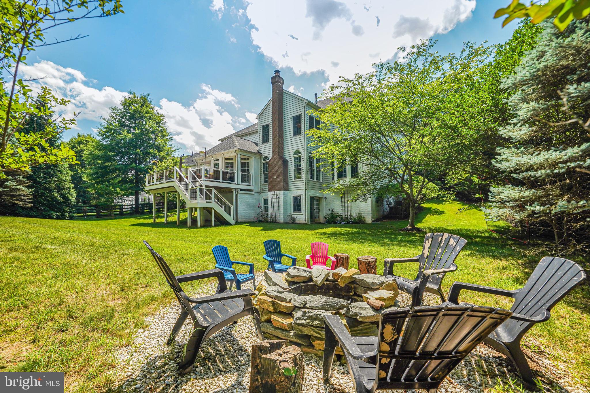 24124 Shady Knoll Cir