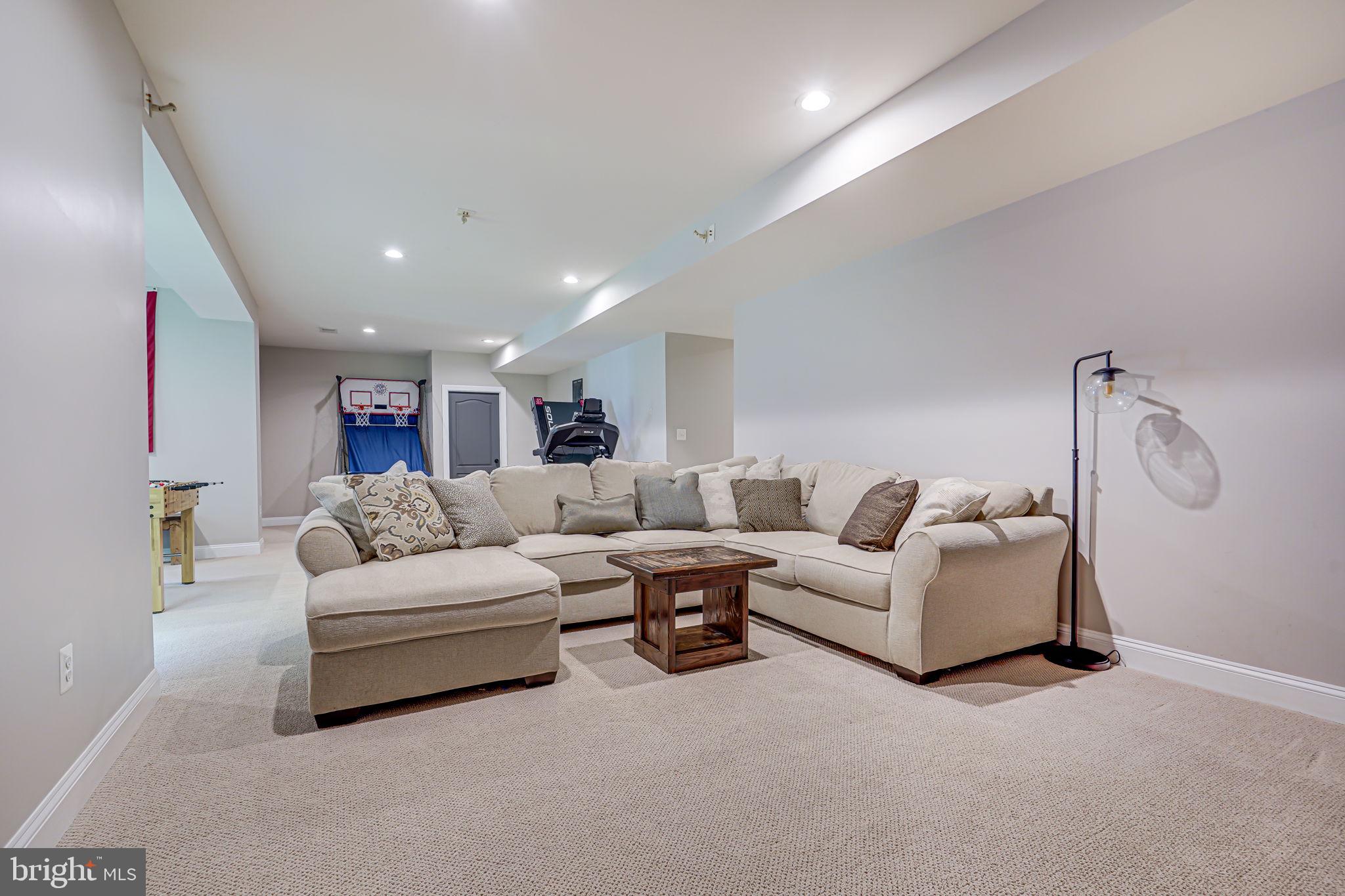 24124 Shady Knoll Cir