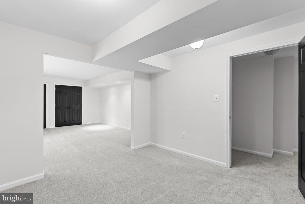 21232 Rosetta Pl