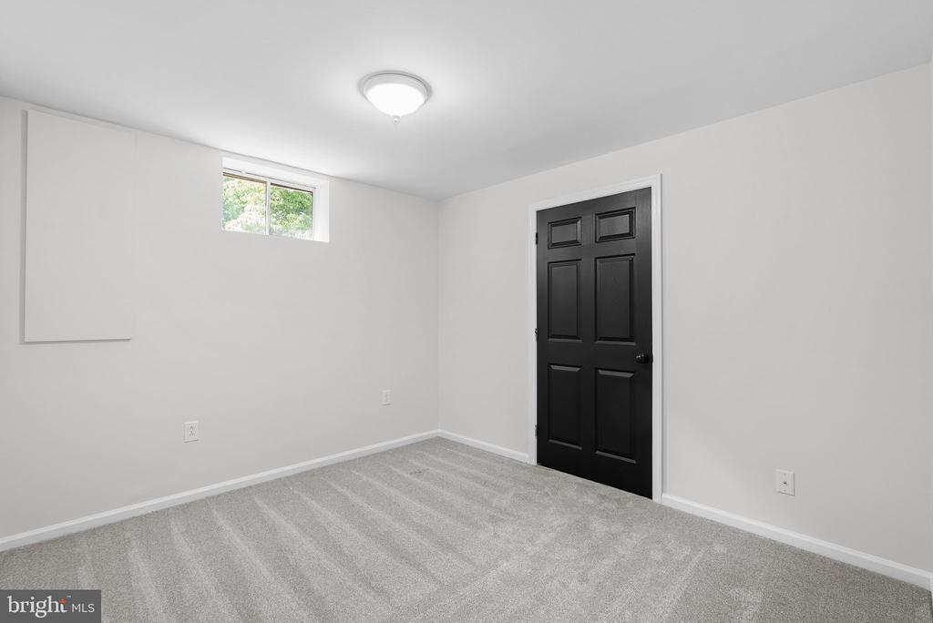 21232 Rosetta Pl