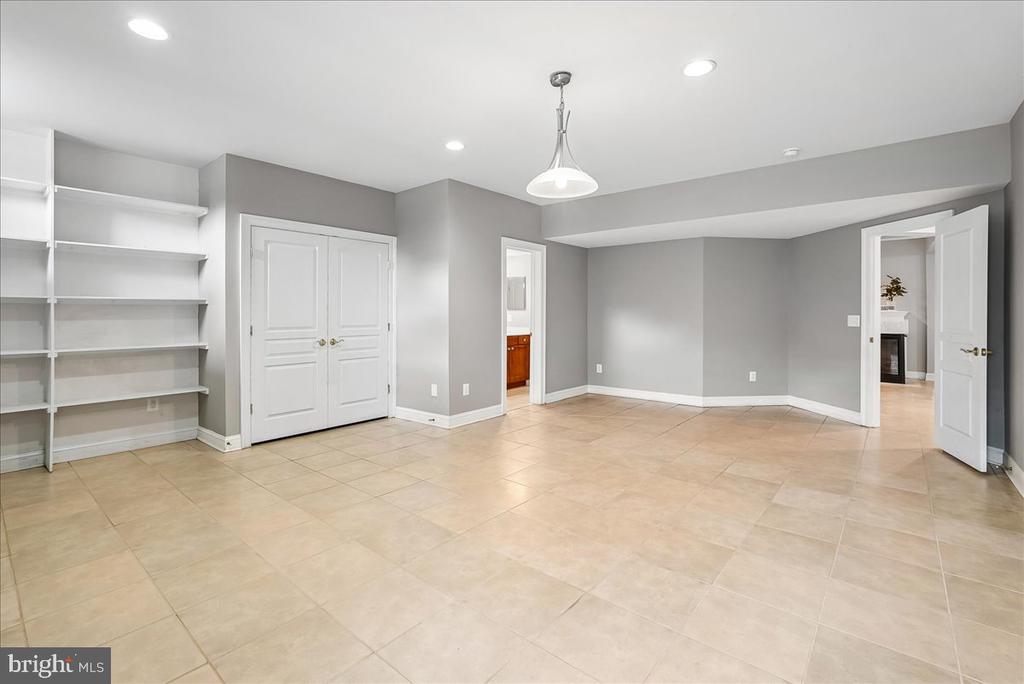 42623 TRAPPE ROCK COURT