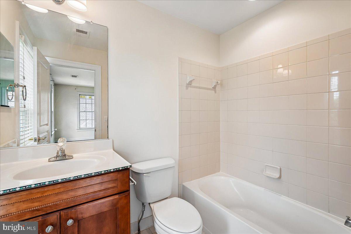 42623 TRAPPE ROCK COURT