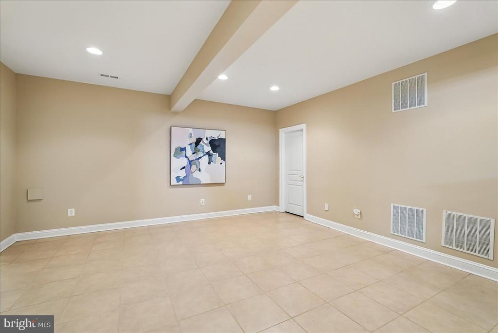 42623 TRAPPE ROCK COURT