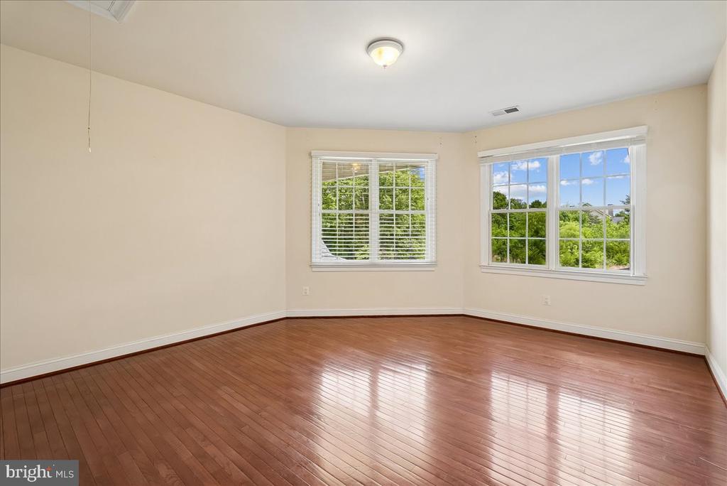 42623 TRAPPE ROCK COURT
