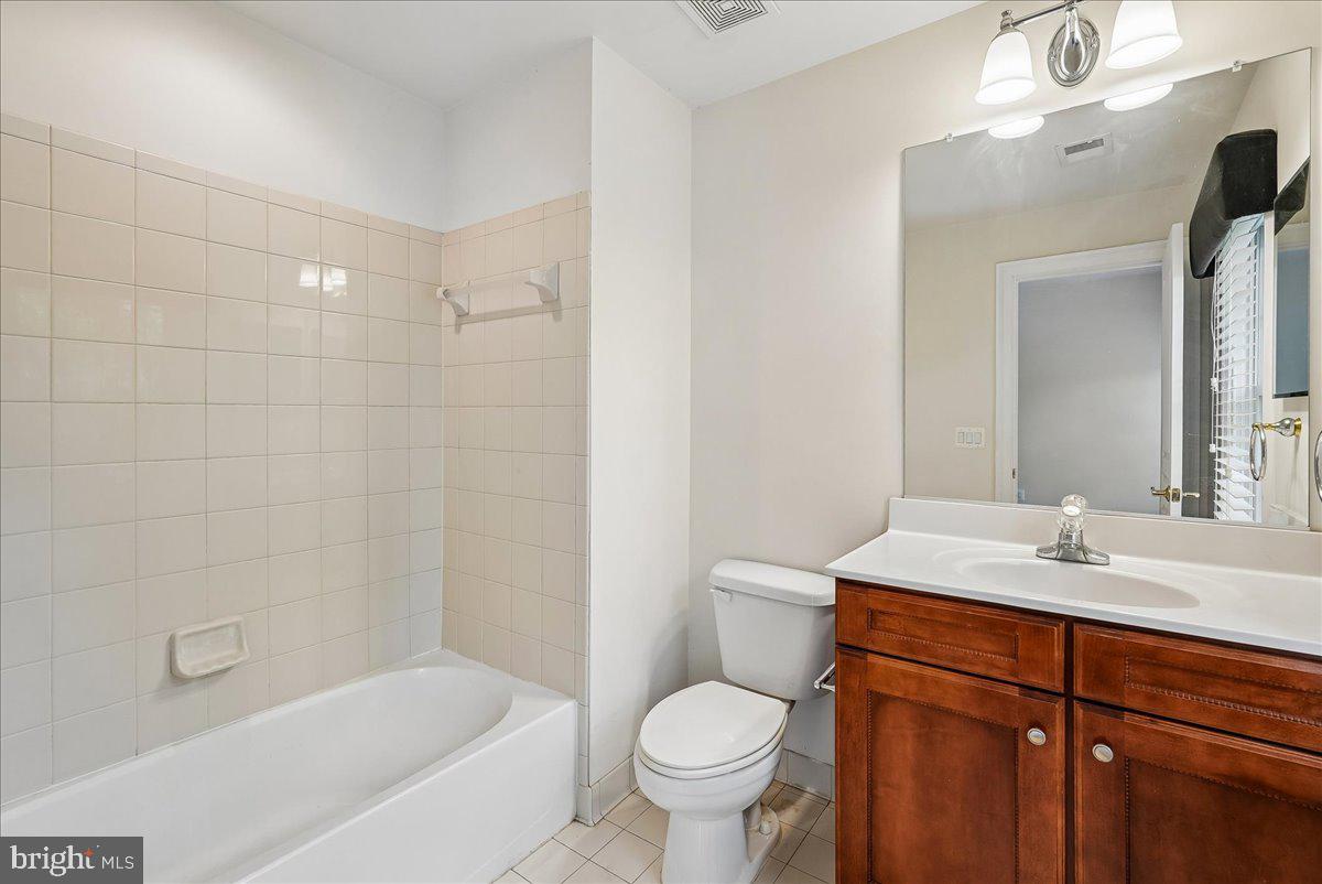 42623 TRAPPE ROCK COURT