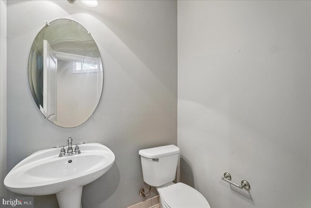 42623 TRAPPE ROCK COURT