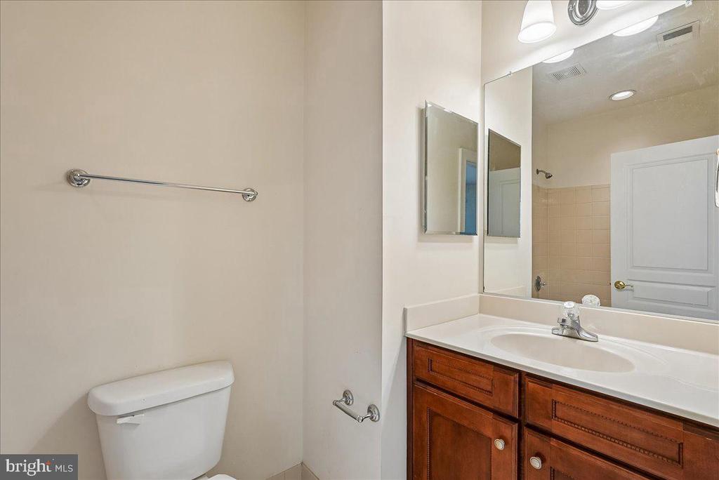 42623 TRAPPE ROCK COURT