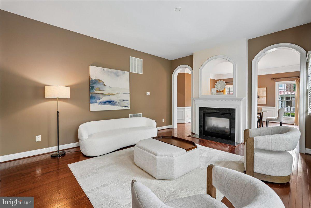 42623 TRAPPE ROCK COURT
