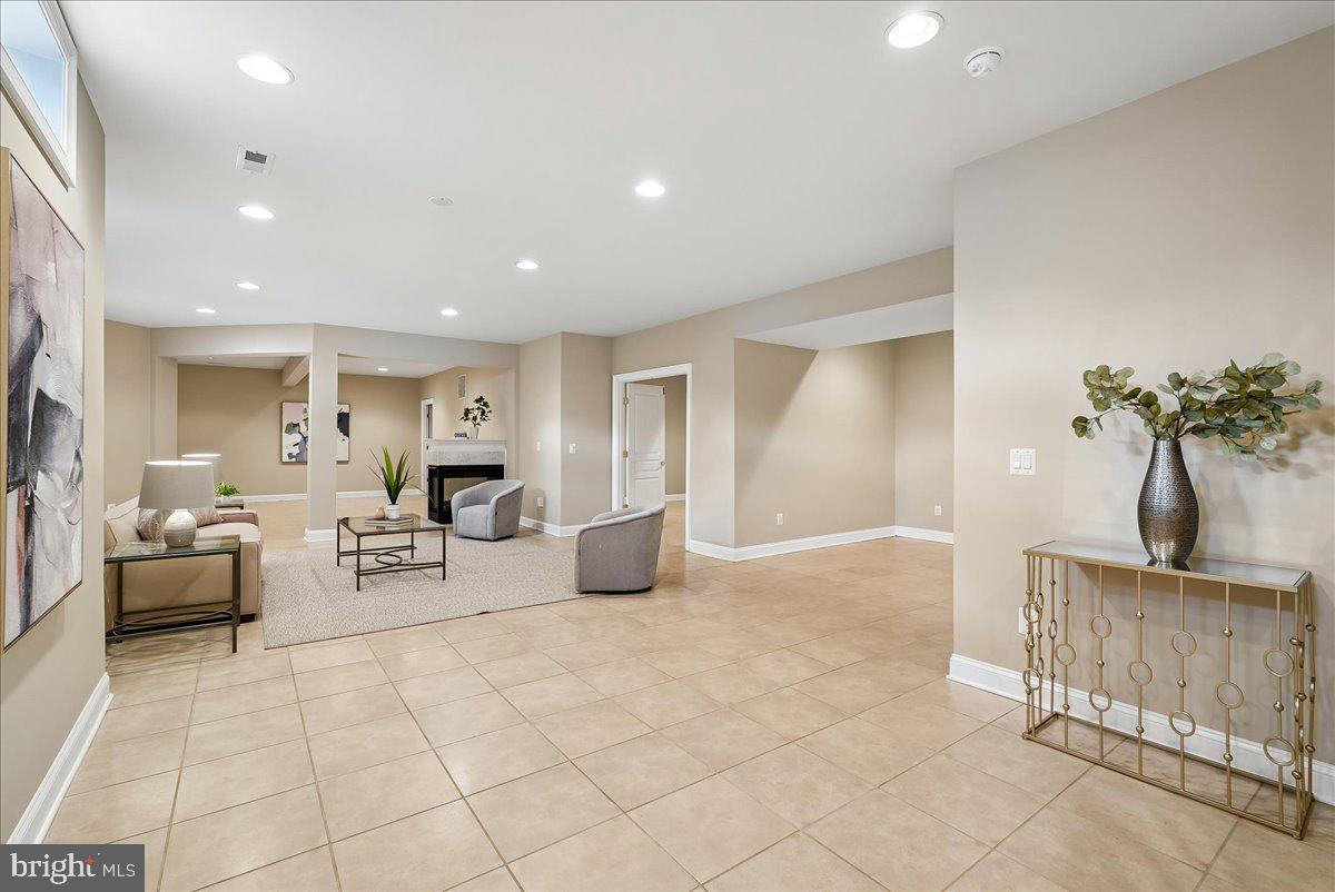 42623 TRAPPE ROCK COURT