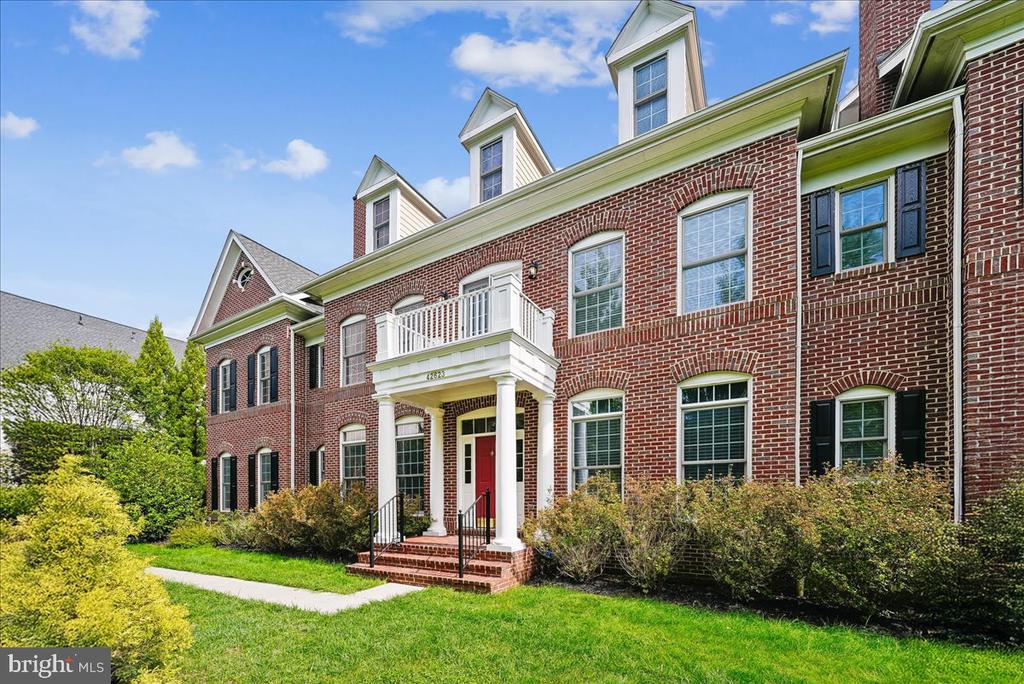 42623 TRAPPE ROCK COURT