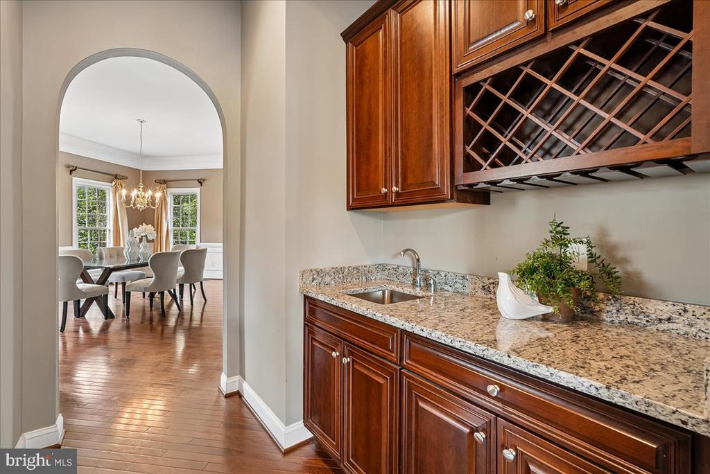 42623 TRAPPE ROCK COURT
