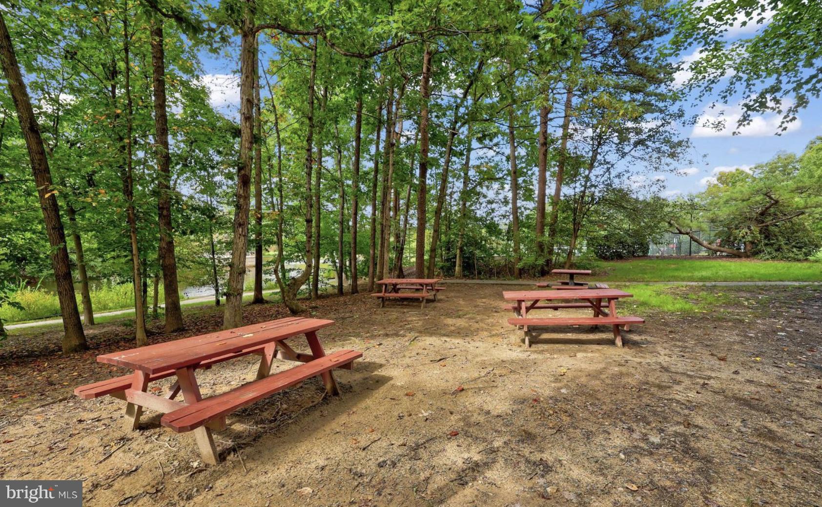 12148 Darnley Rd
