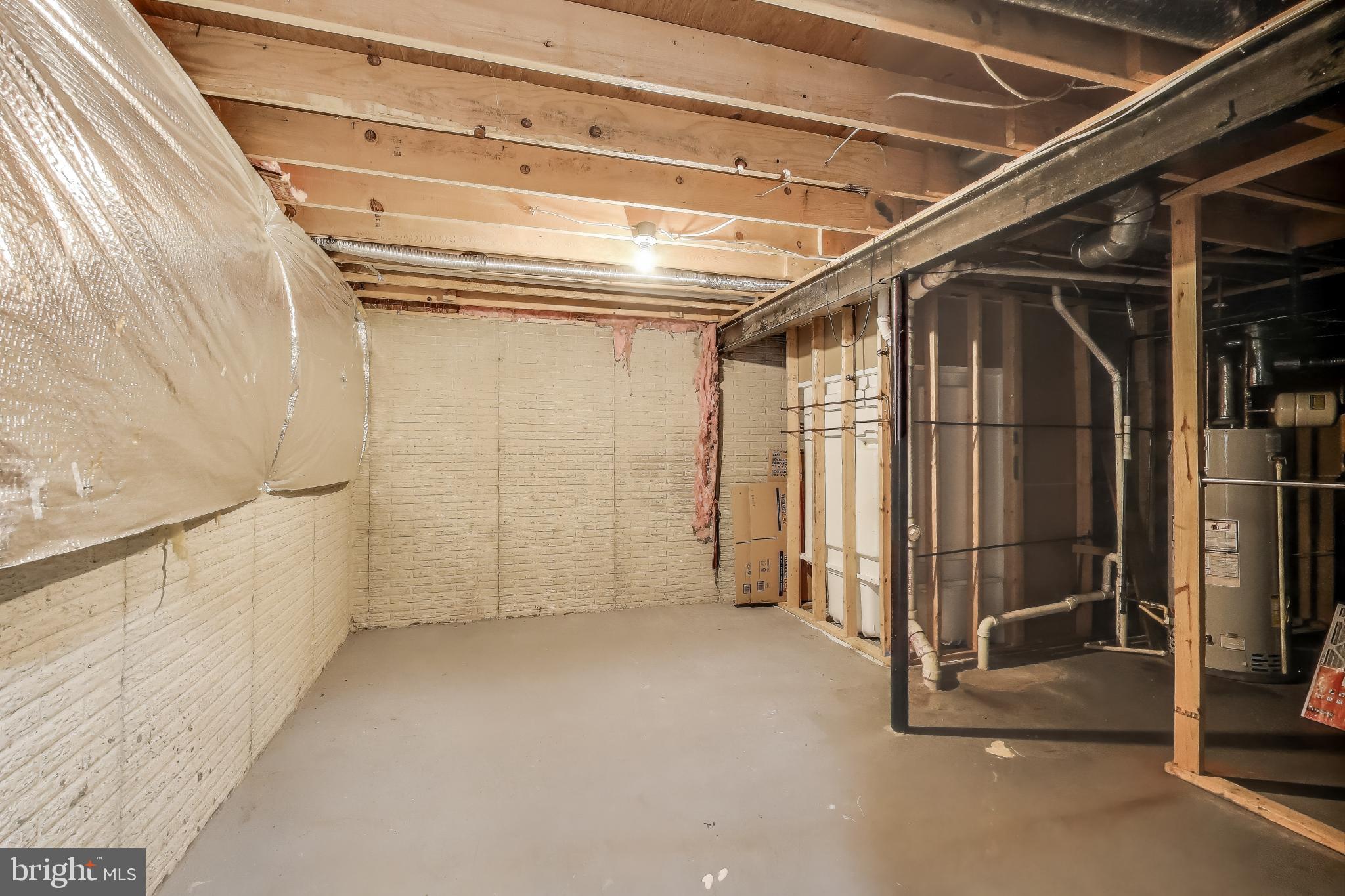 12148 Darnley Rd