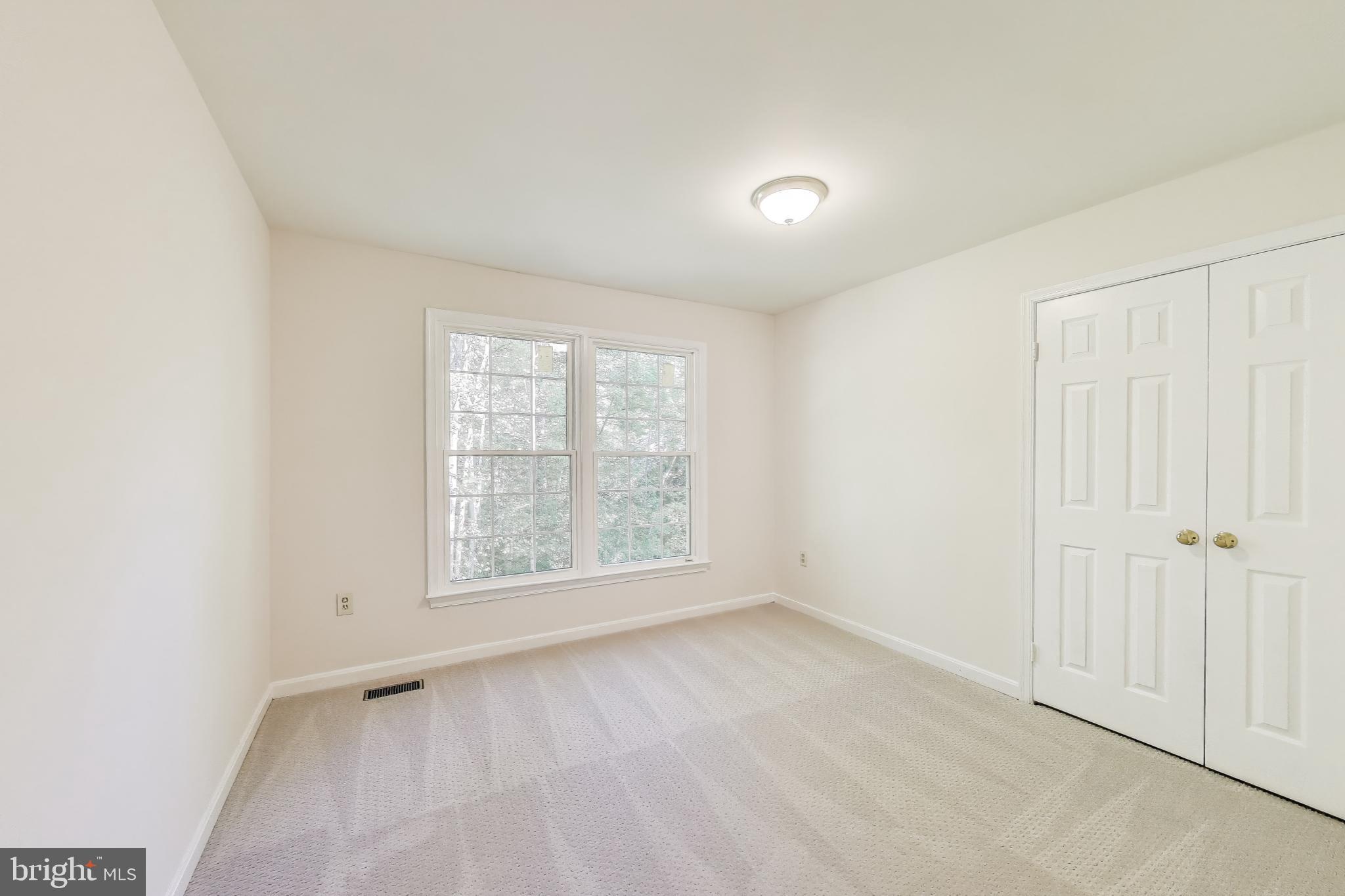 12148 Darnley Rd