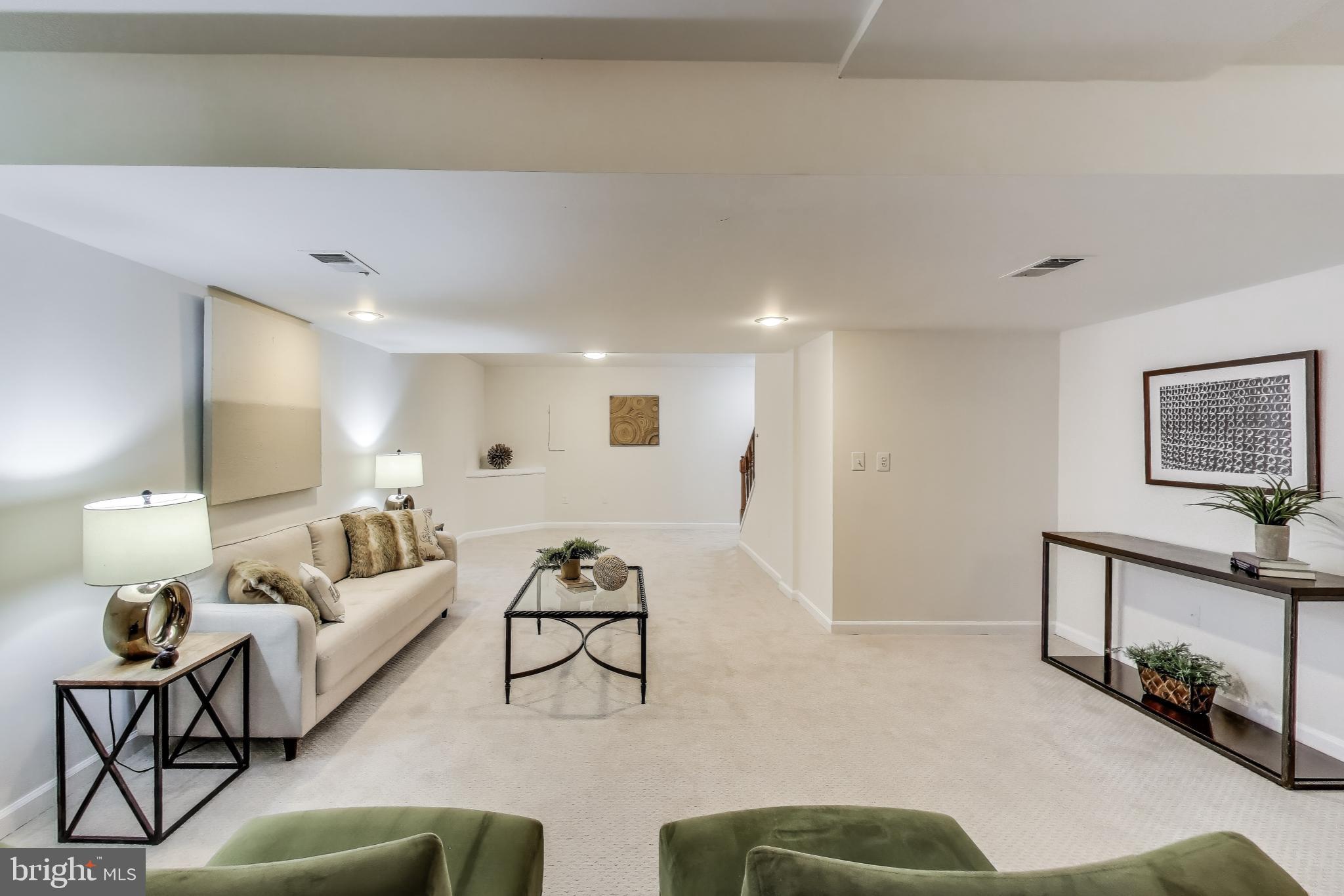 12148 Darnley Rd