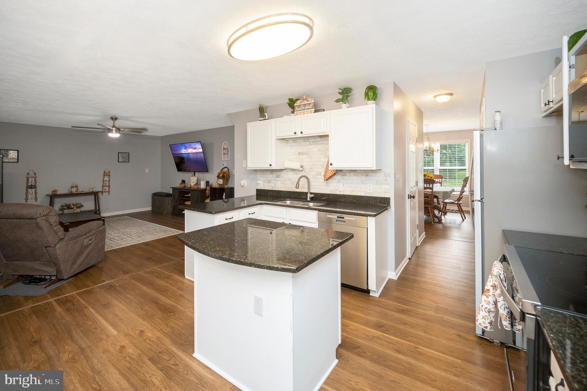 5109 BROOKSHIRE COURT W