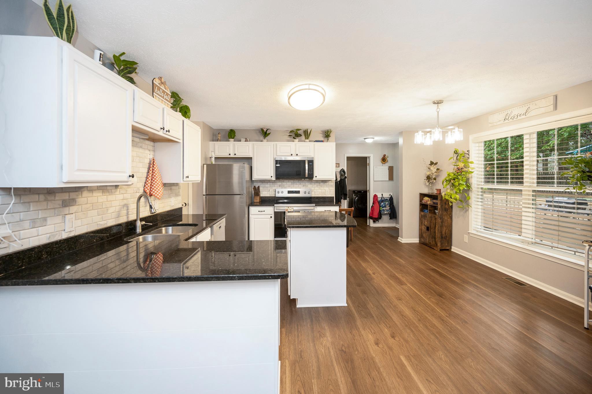 5109 BROOKSHIRE COURT W