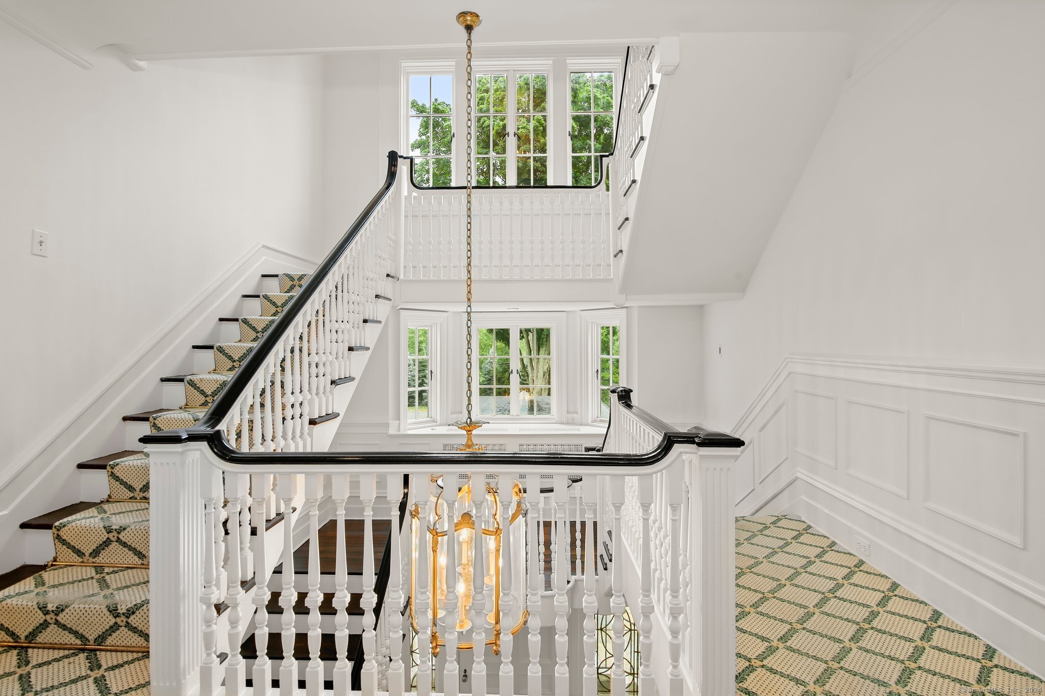 14 Meadow Drive