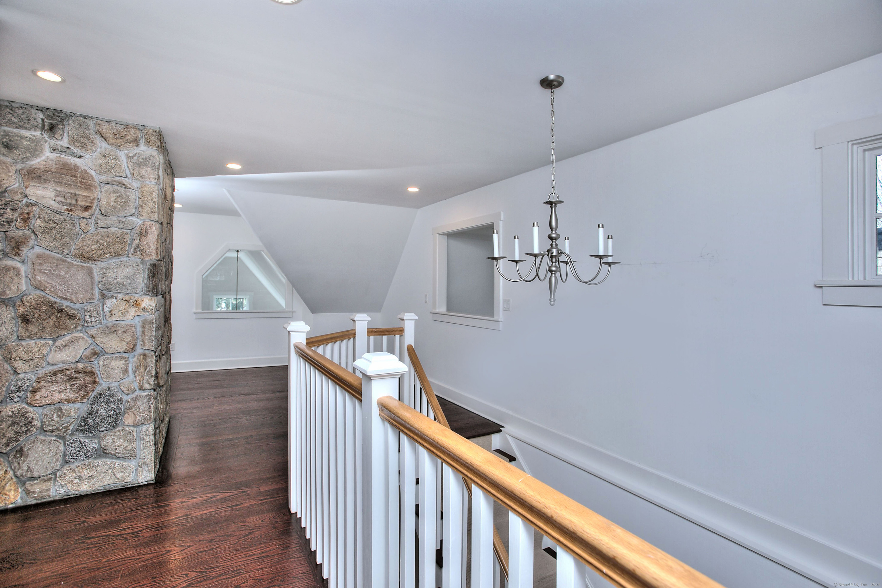6 Lantern Hill Road