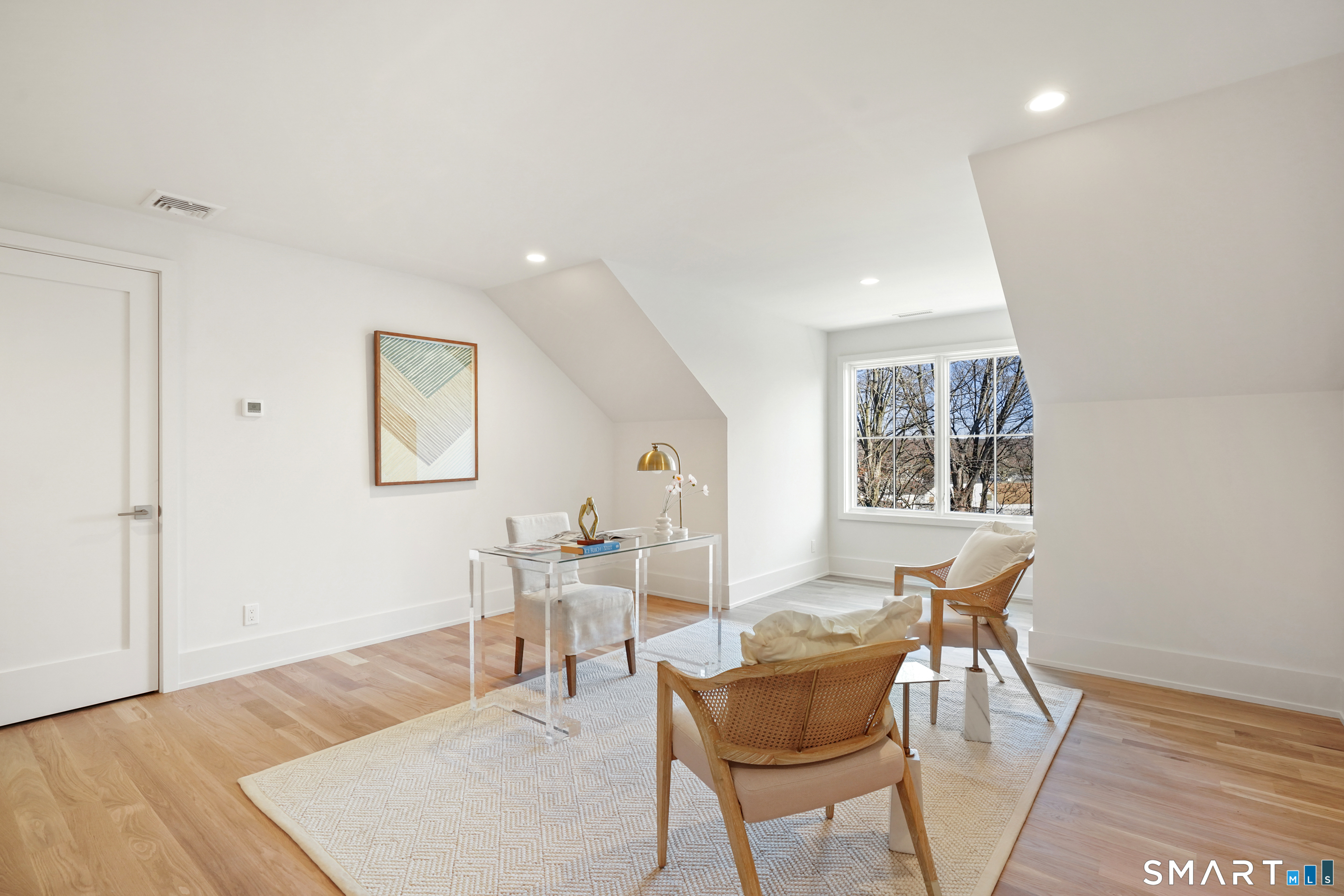 18 Woodhill Road
