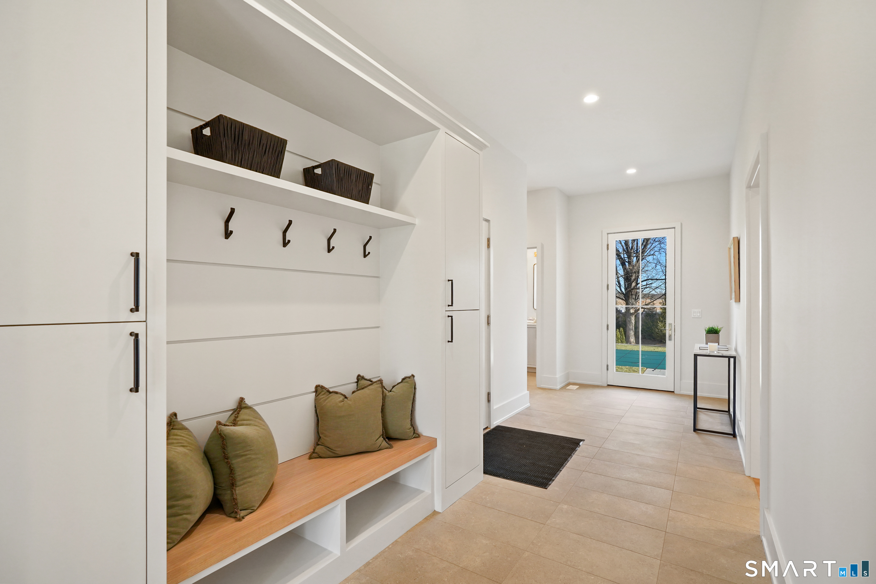 18 Woodhill Road