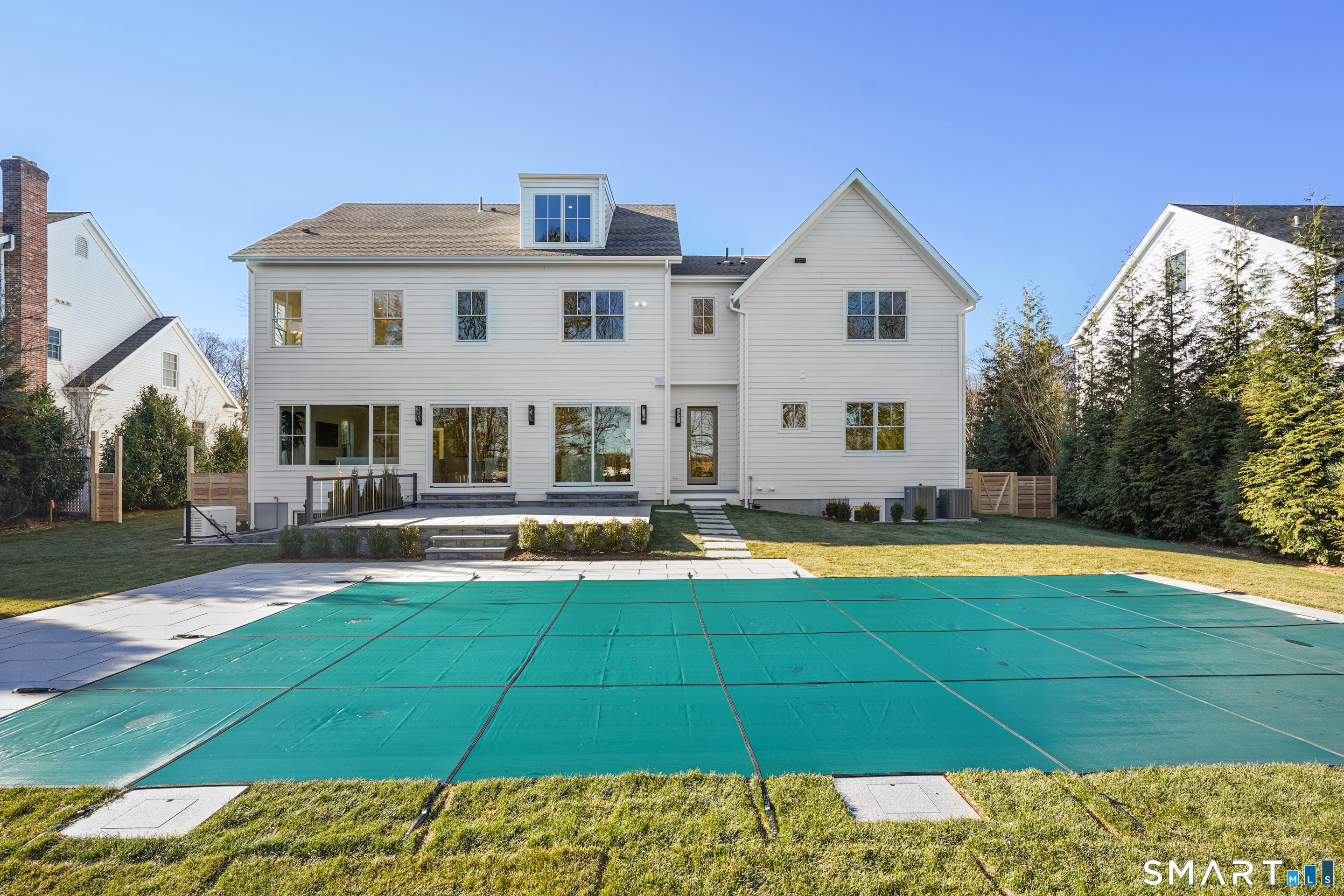 18 Woodhill Road