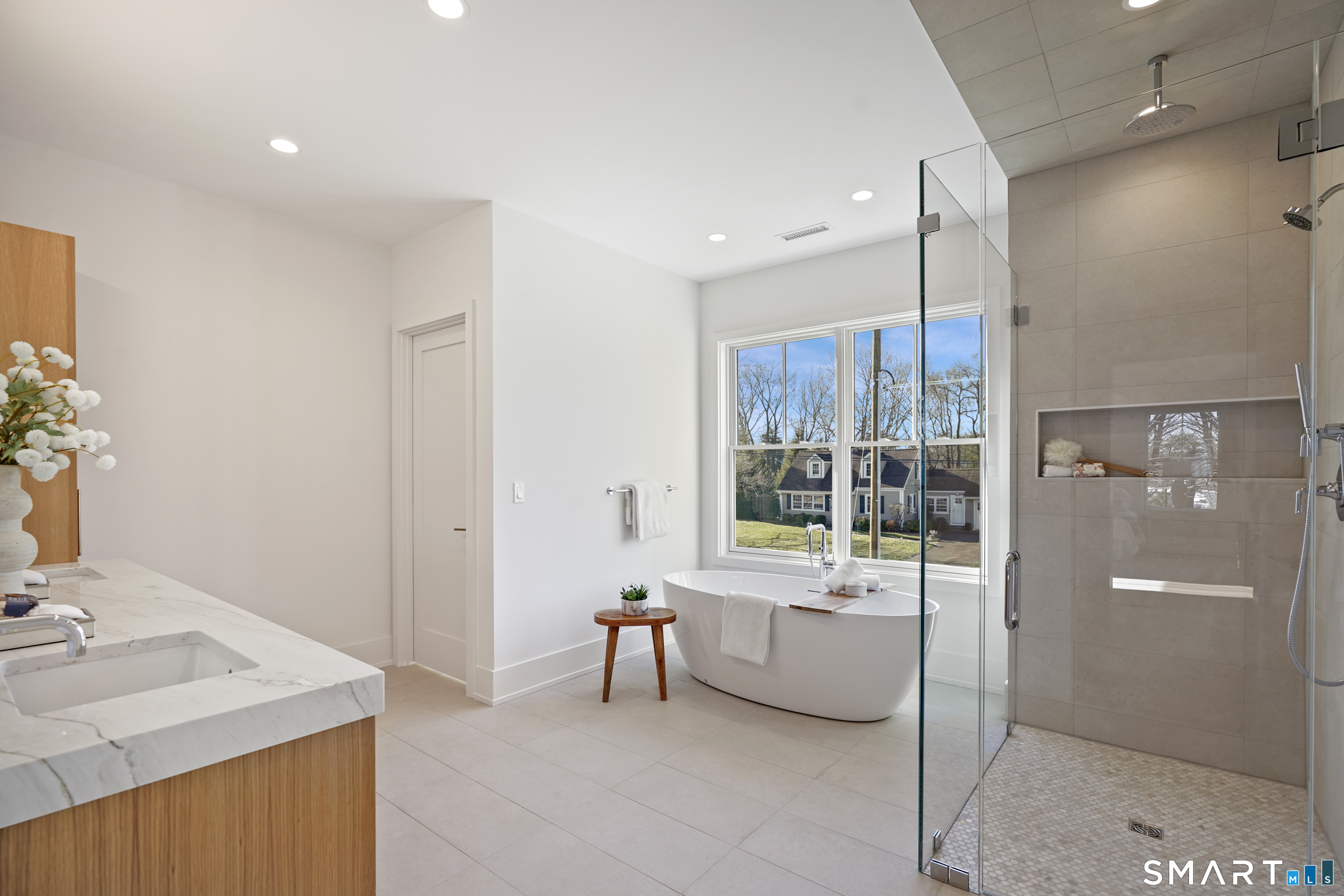 18 Woodhill Road