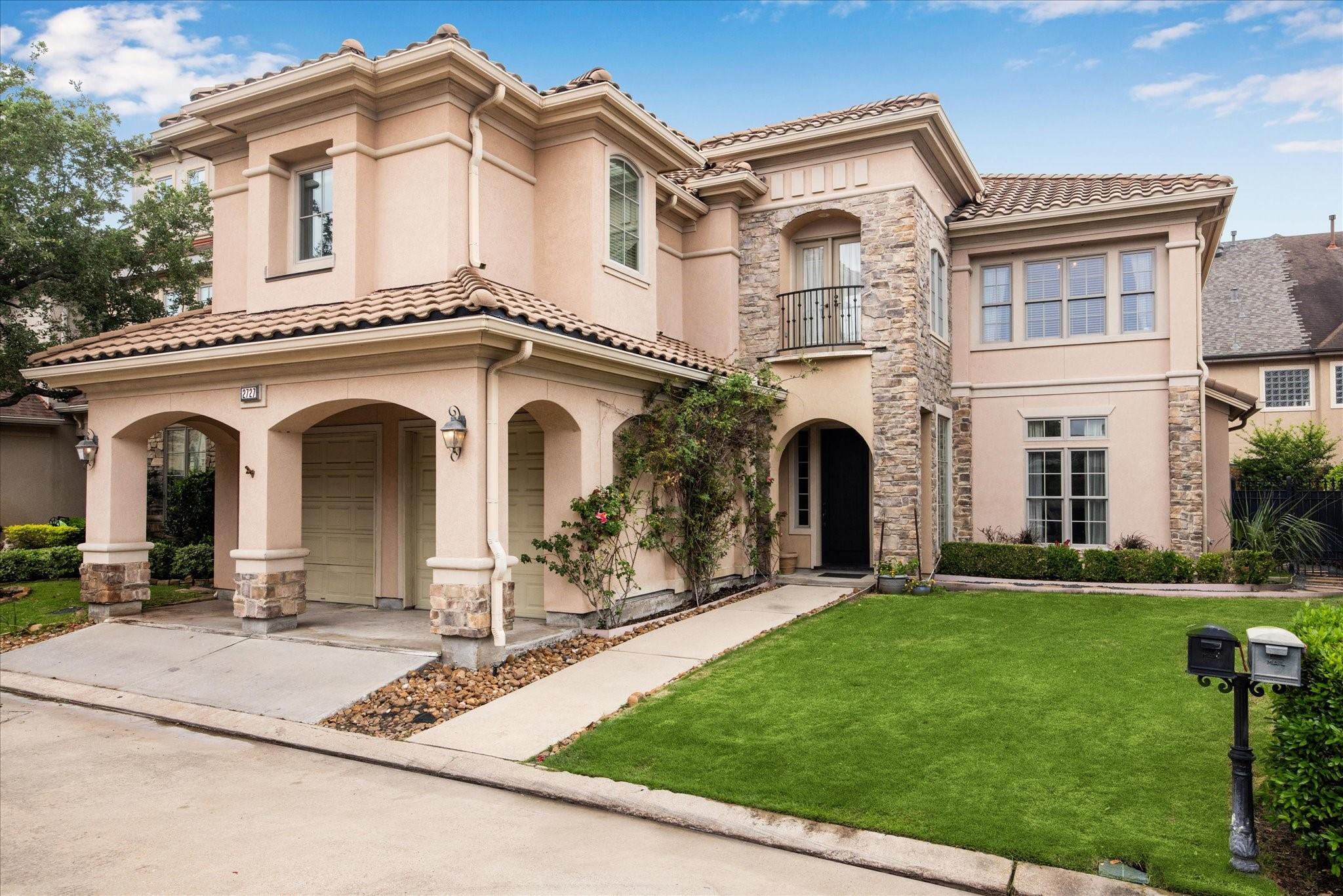 2727 Stuart Manor Manor