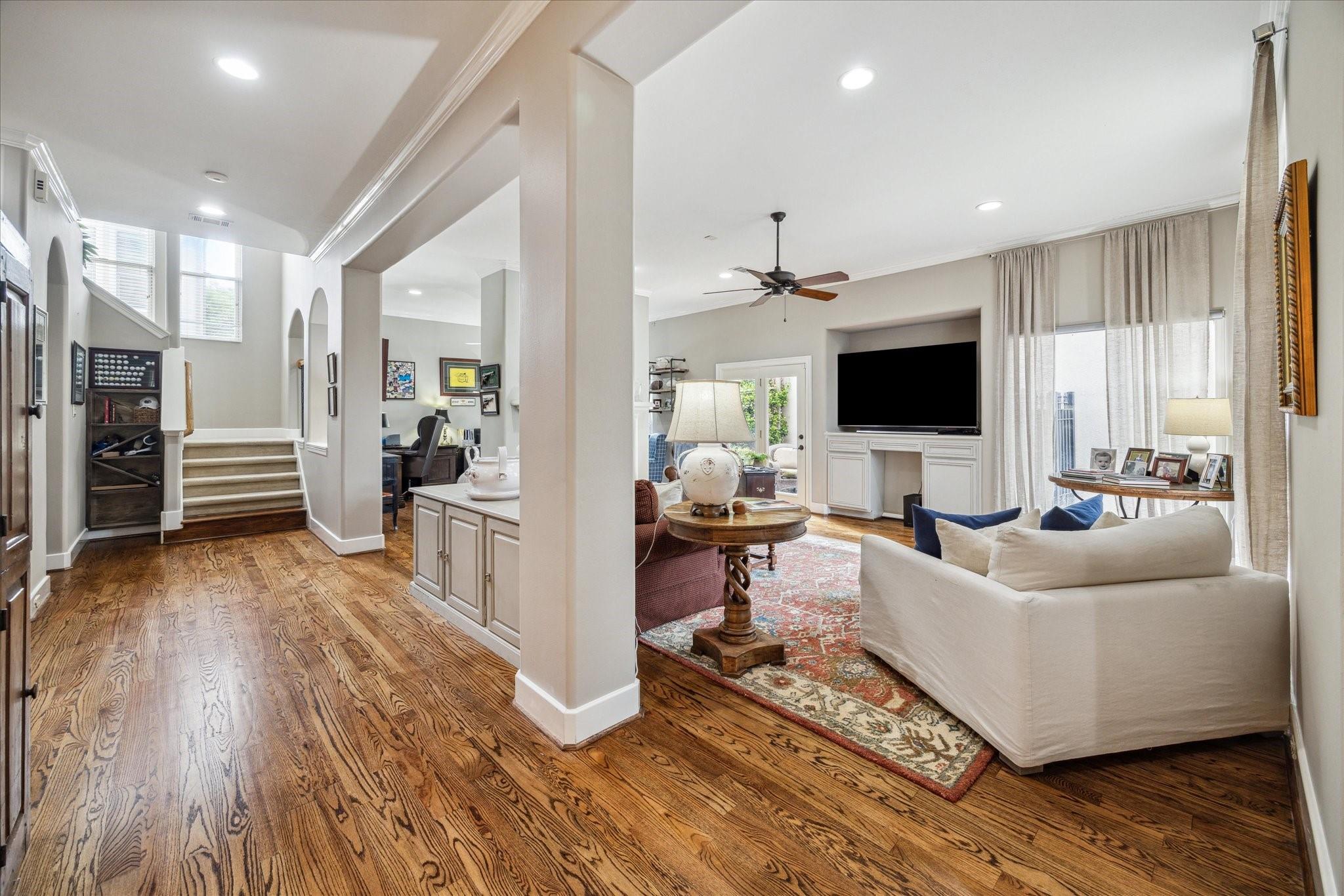 2727 Stuart Manor Manor