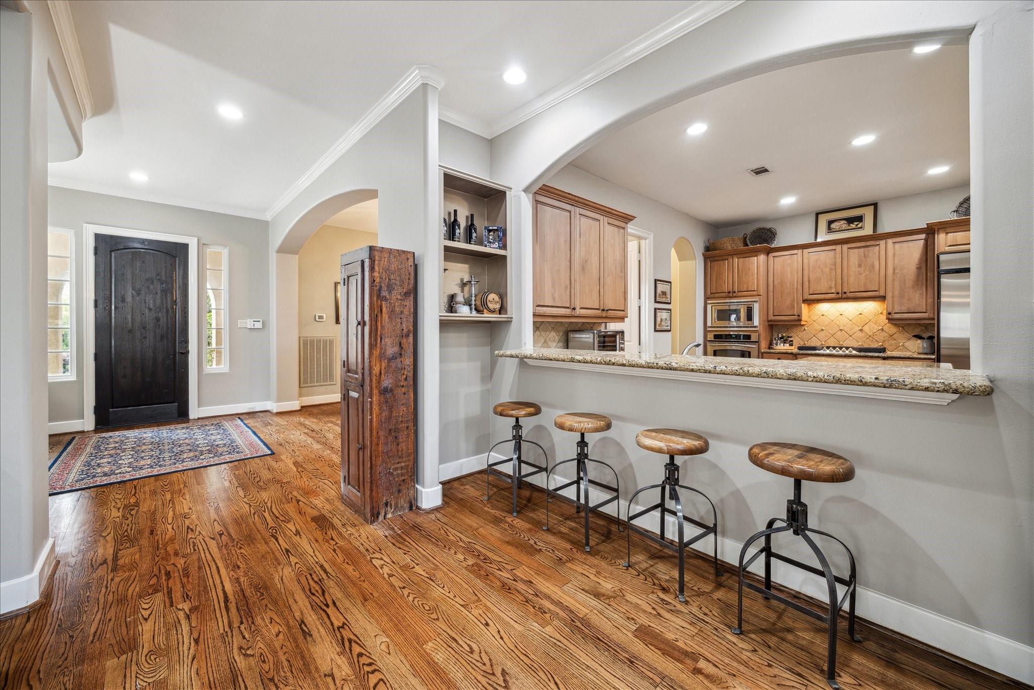 2727 Stuart Manor Manor
