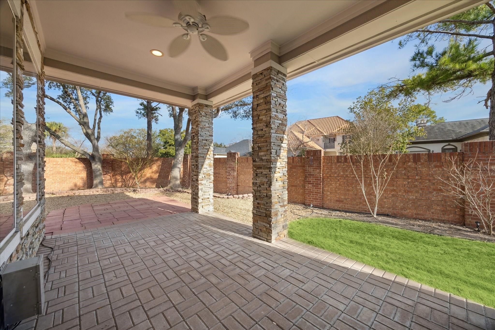 3215 Loblolly Pines Way