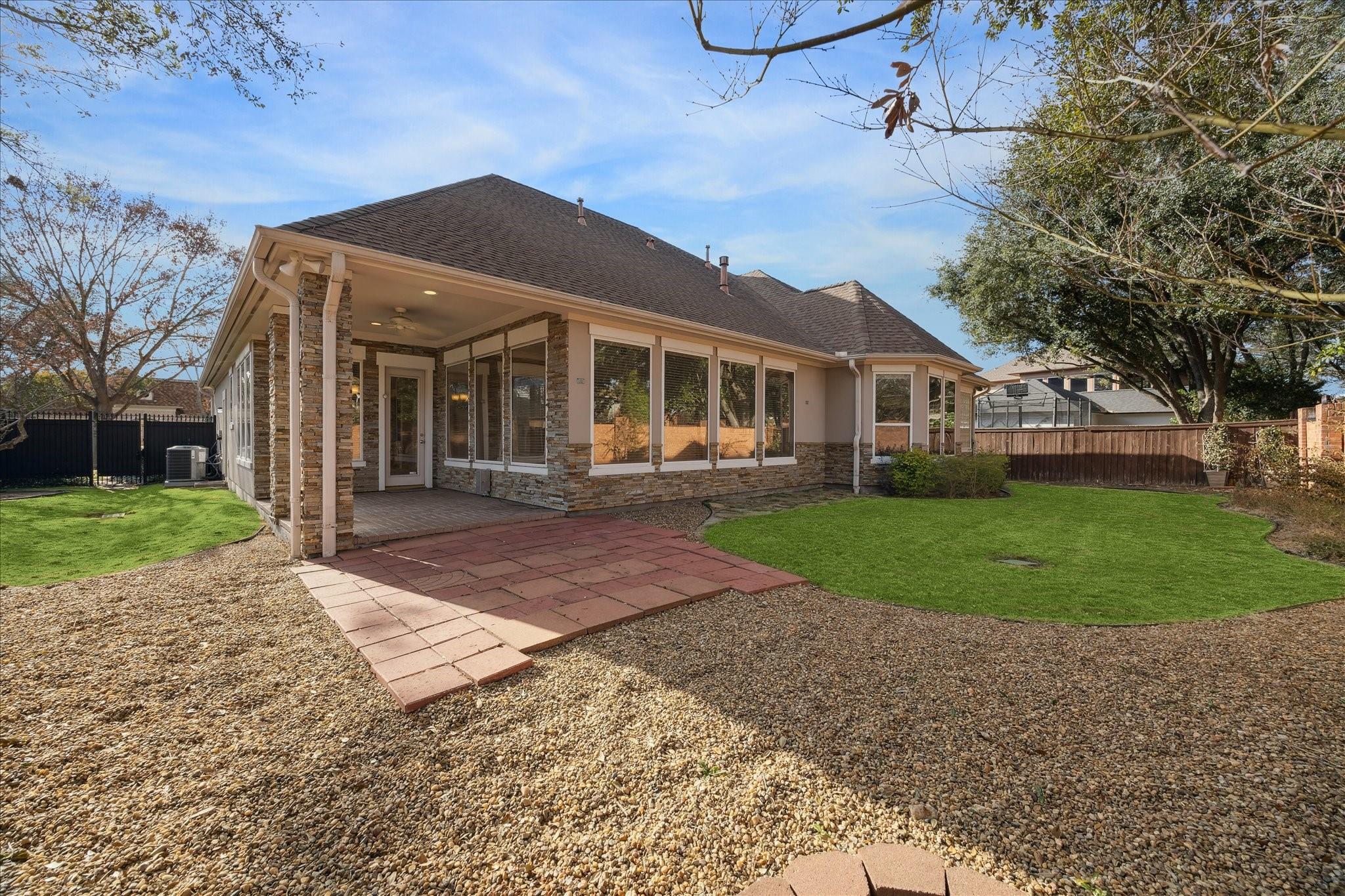 3215 Loblolly Pines Way