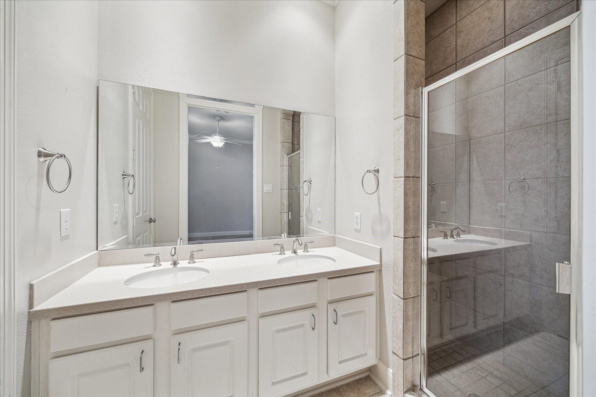 3215 Loblolly Pines Way