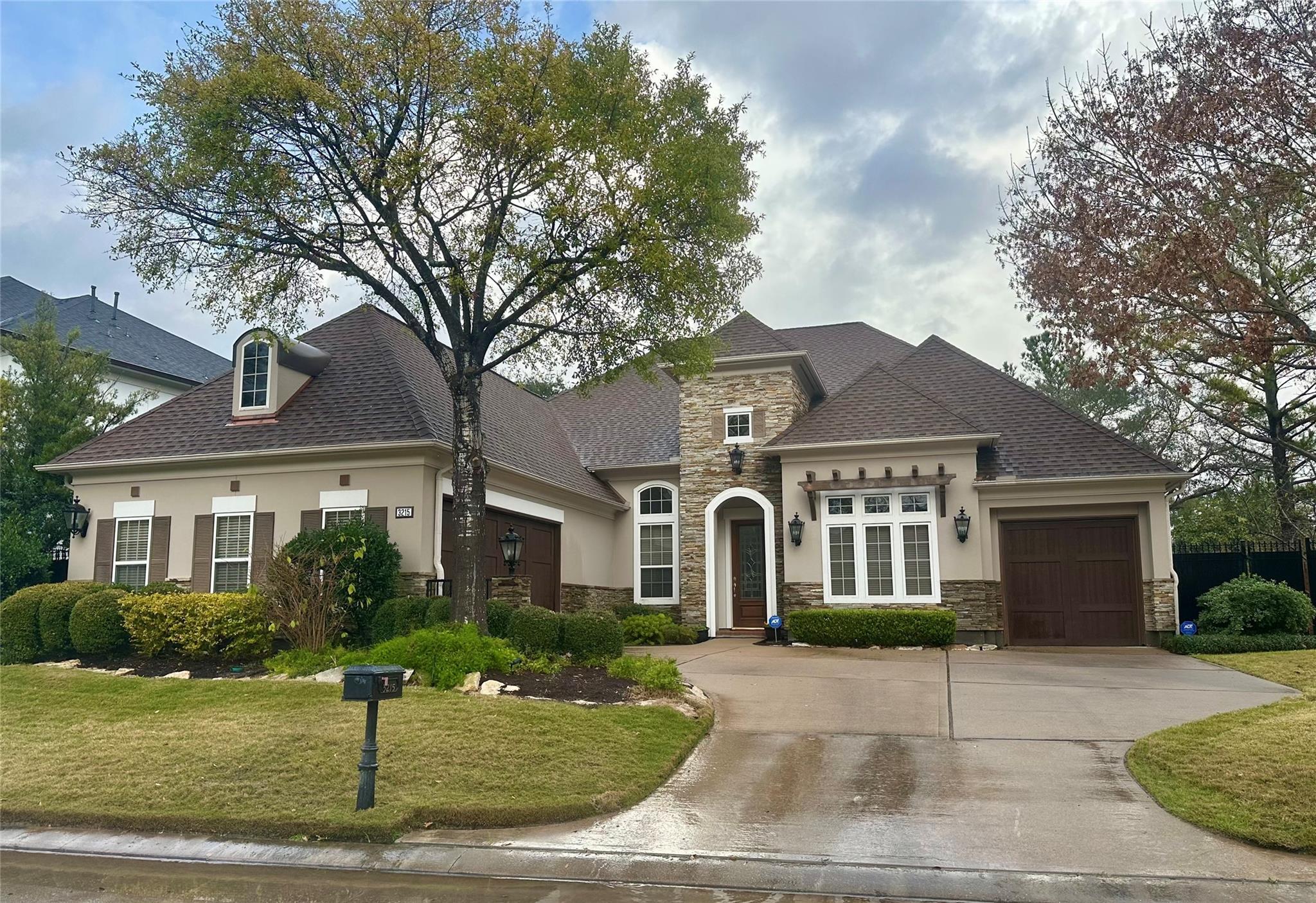 3215 Loblolly Pines Way