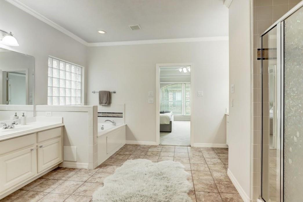 1506 Shady Villa Fern