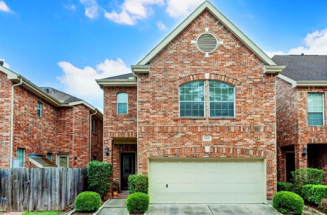 1506 Shady Villa Fern