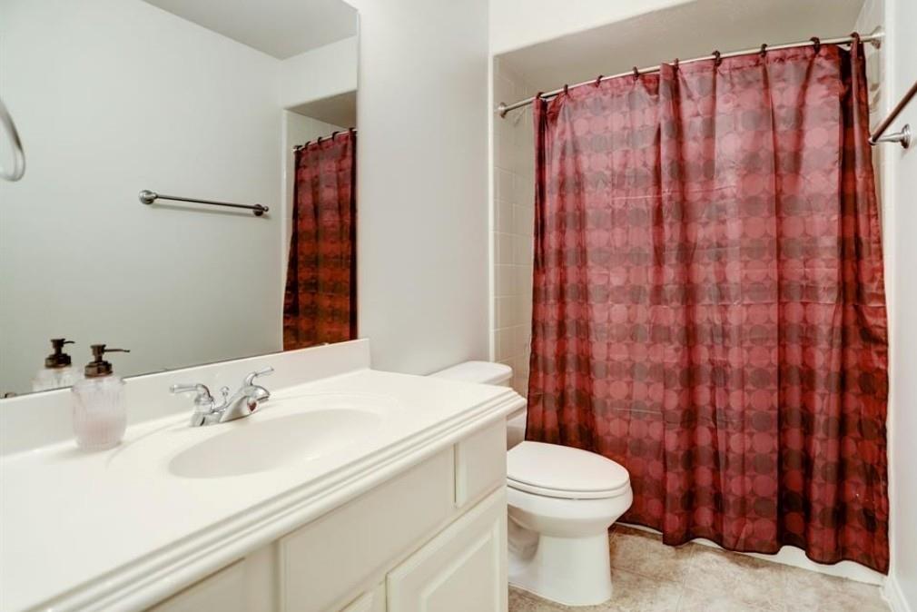 1506 Shady Villa Fern