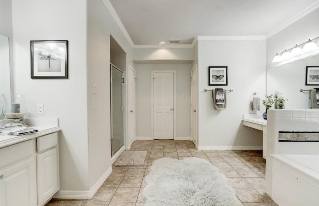 1506 Shady Villa Fern