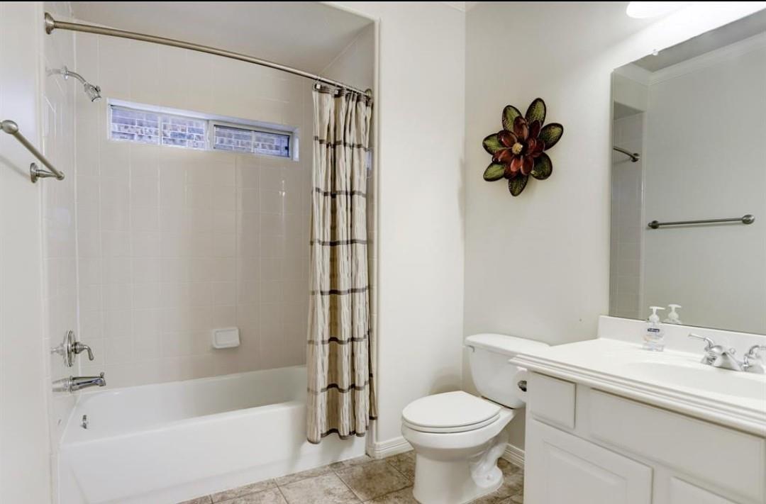 1506 Shady Villa Fern