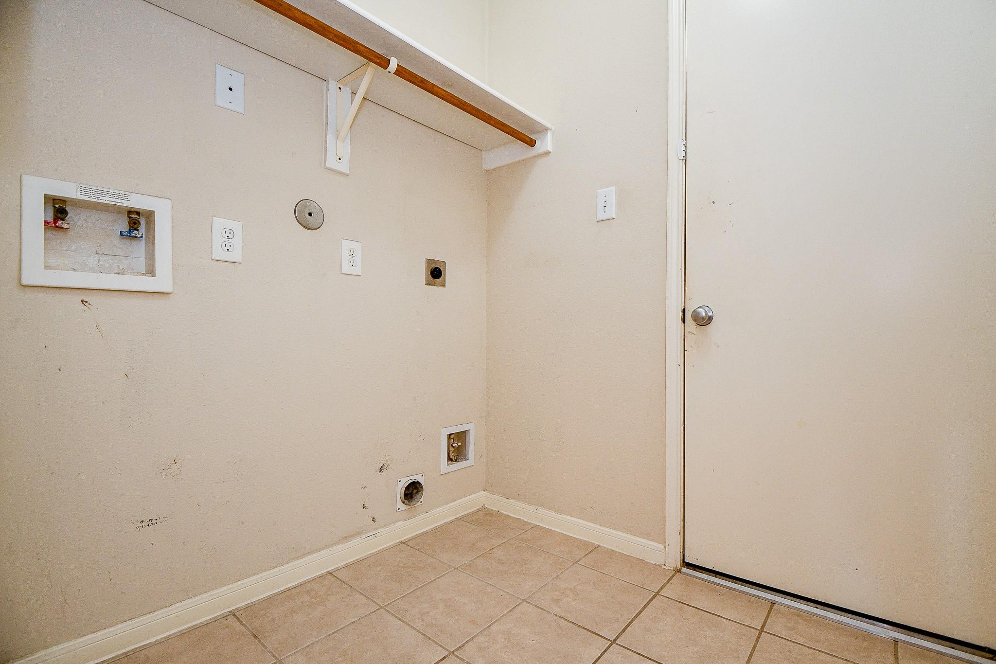 21622 Crest Peak Way