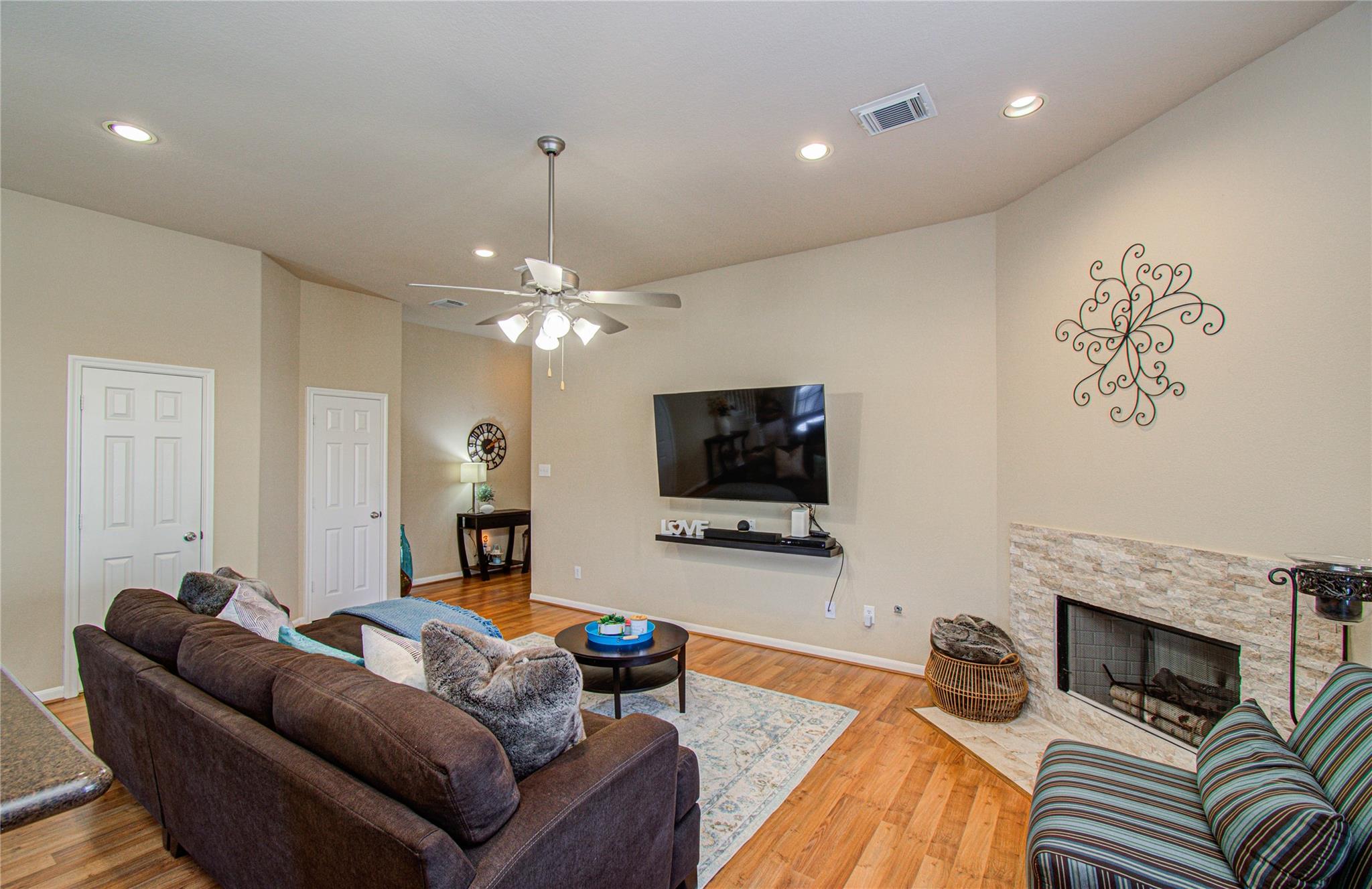 2303 Bermuda Shores Drive