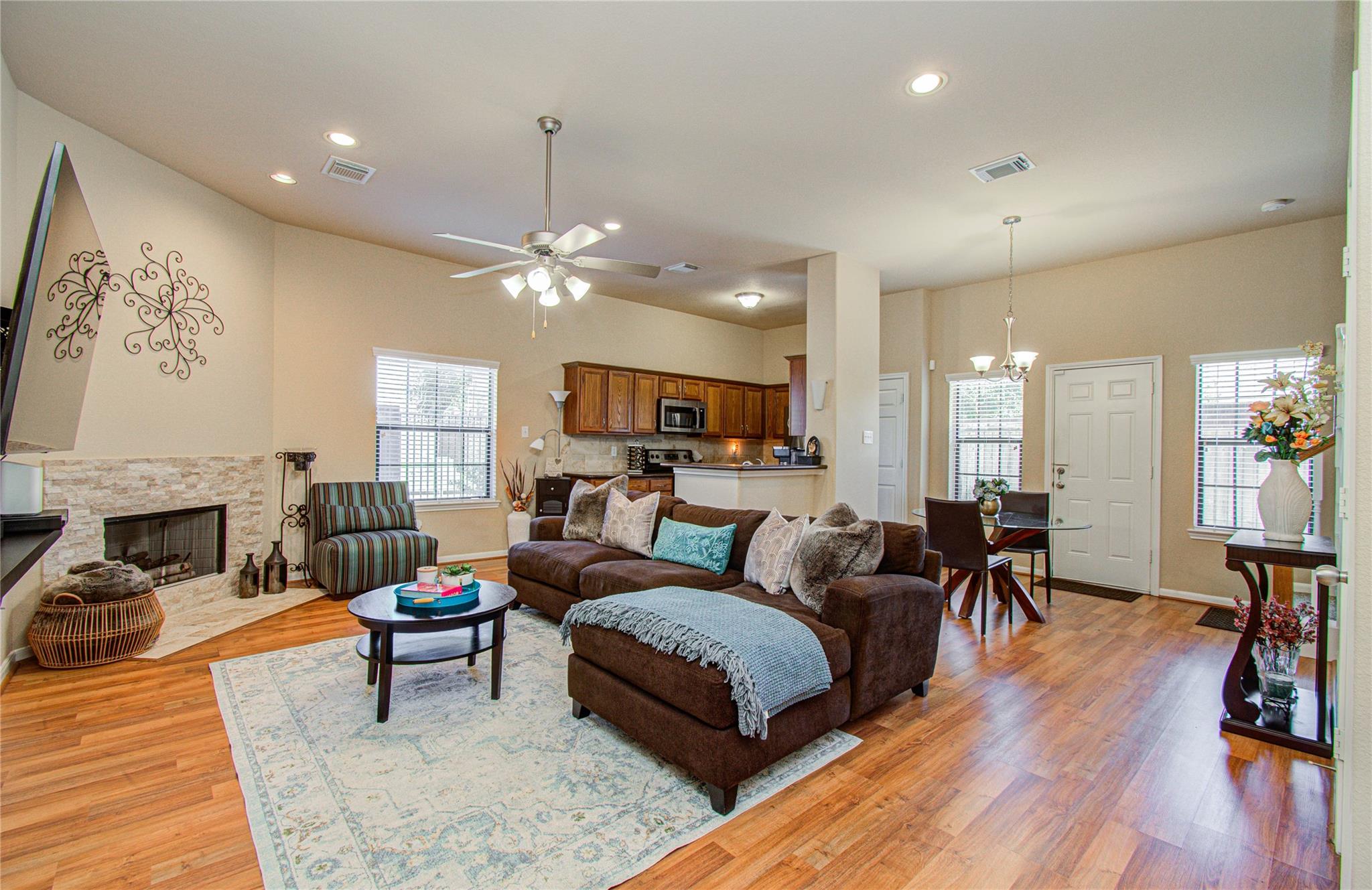 2303 Bermuda Shores Drive