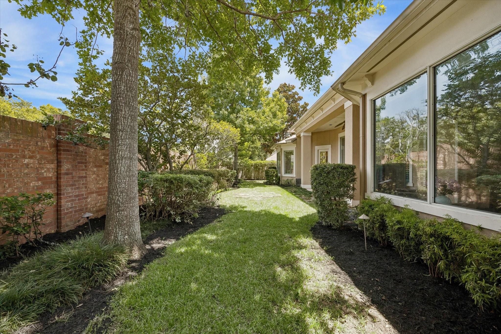 11914 Legend Manor Drive