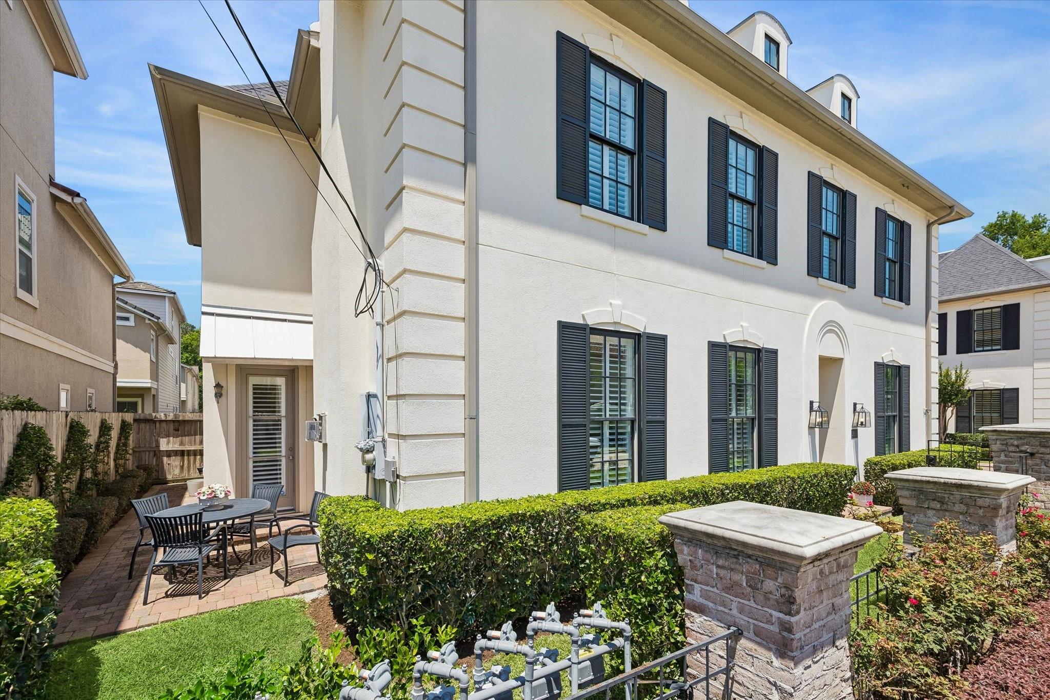 1303 Bobbitt Manor Lane