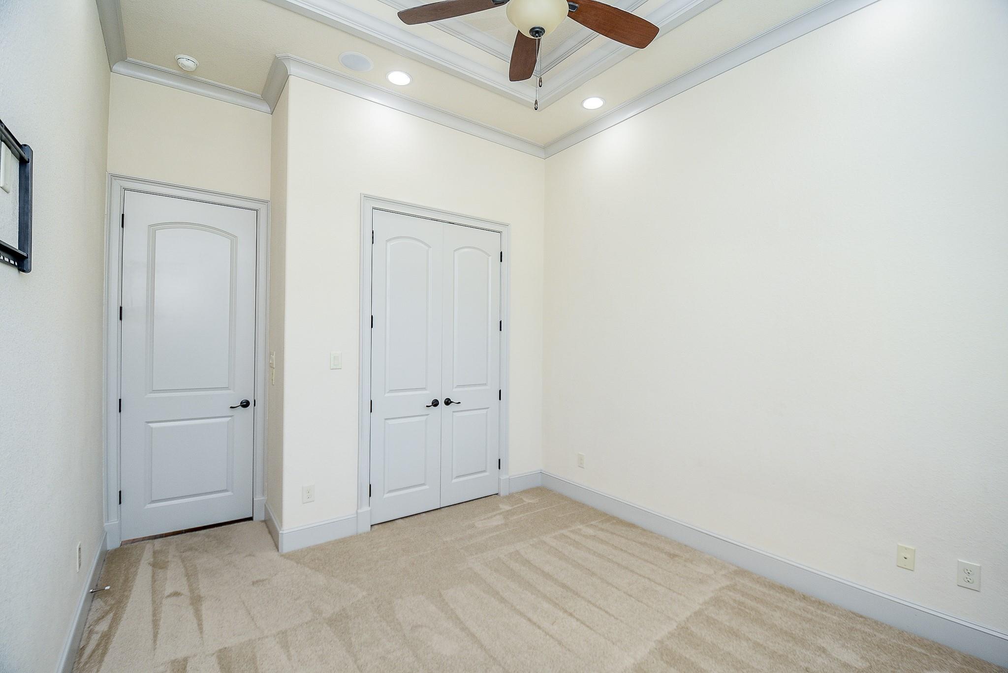 142 La Vie Drive