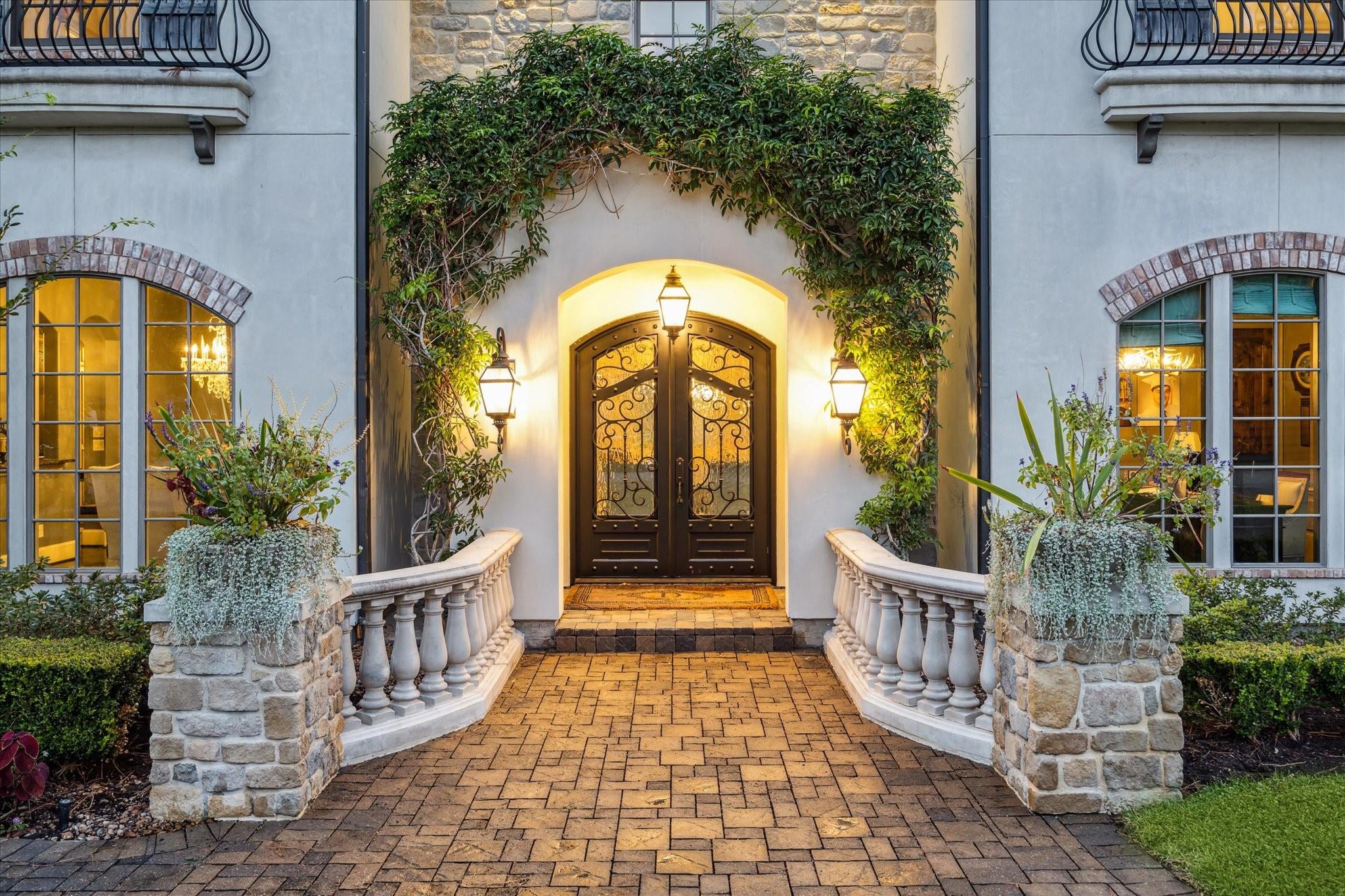 21 Carolane Trail