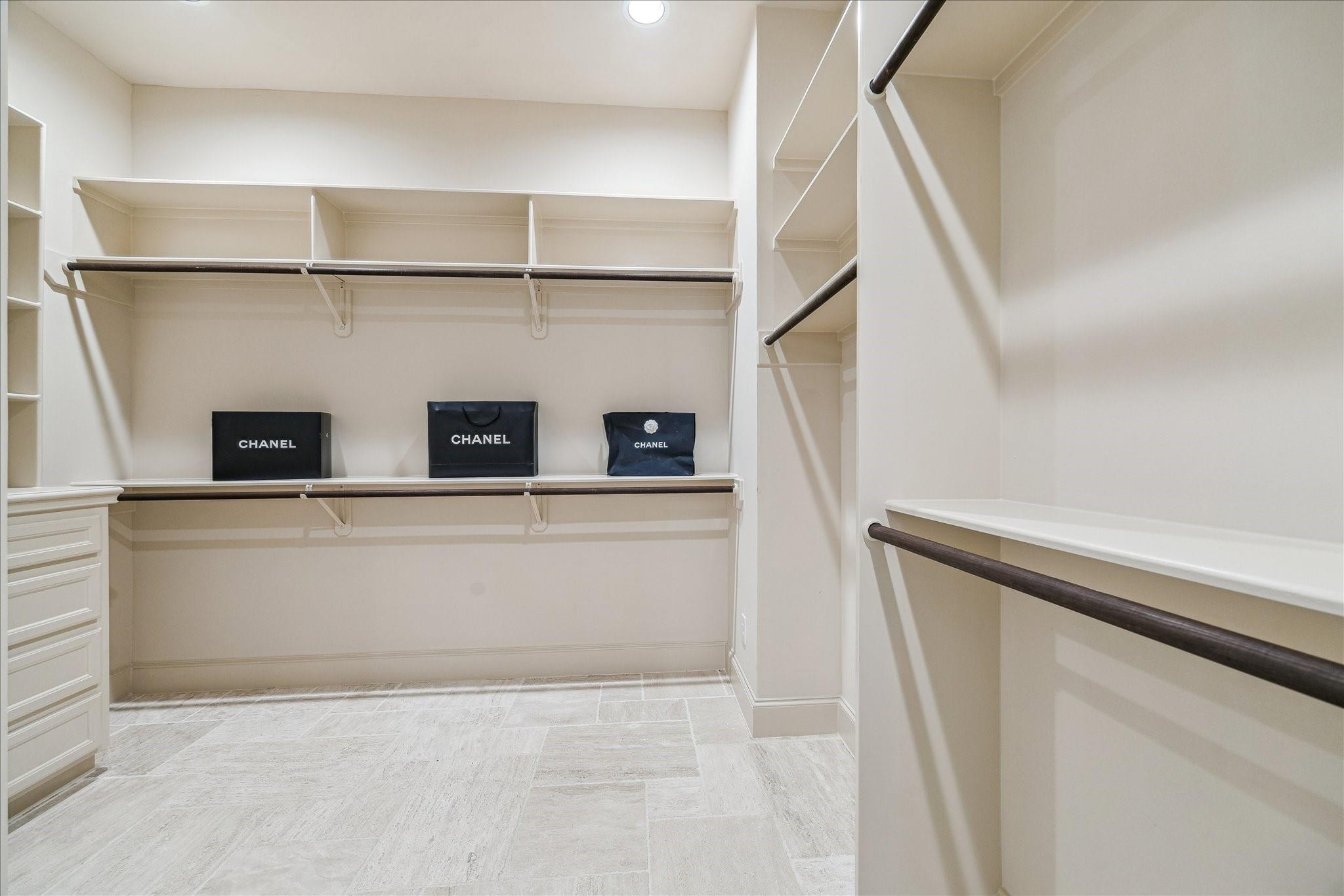 4206 Canary Isle Court